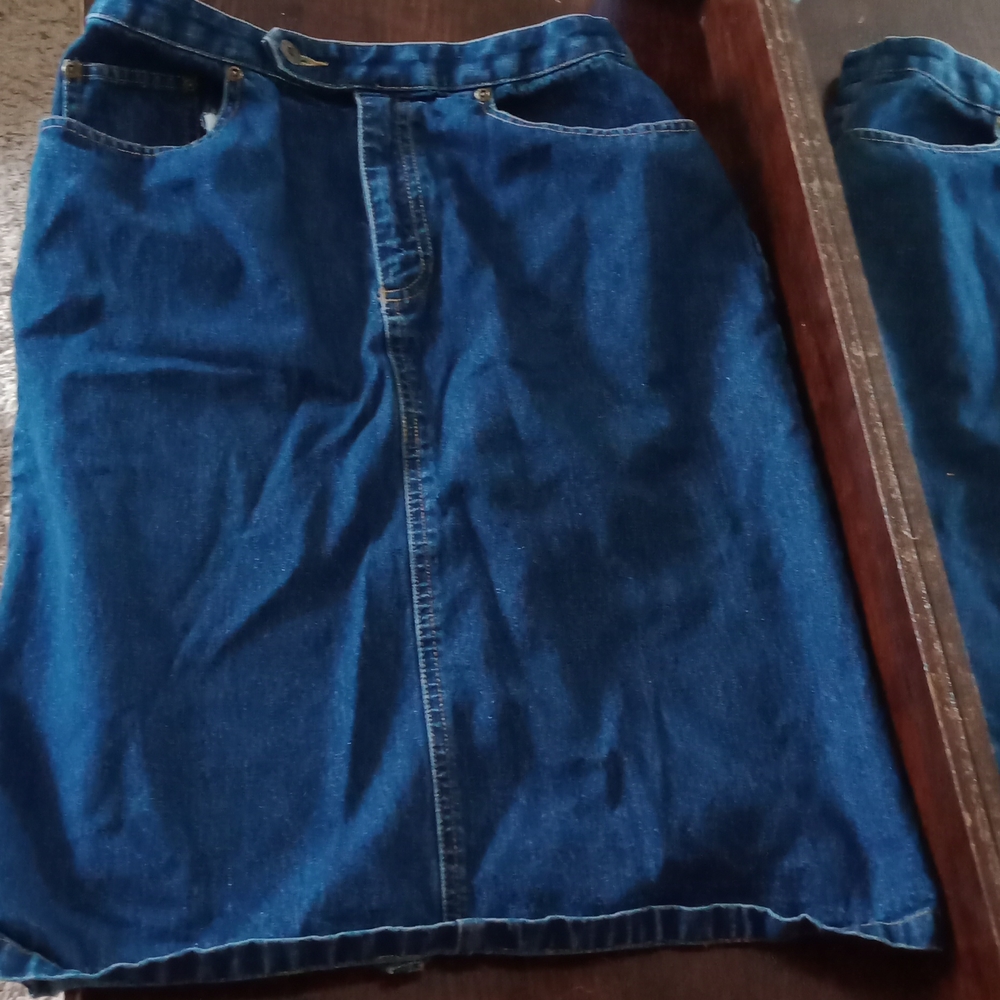 Liz Claiborne Denim Skirt